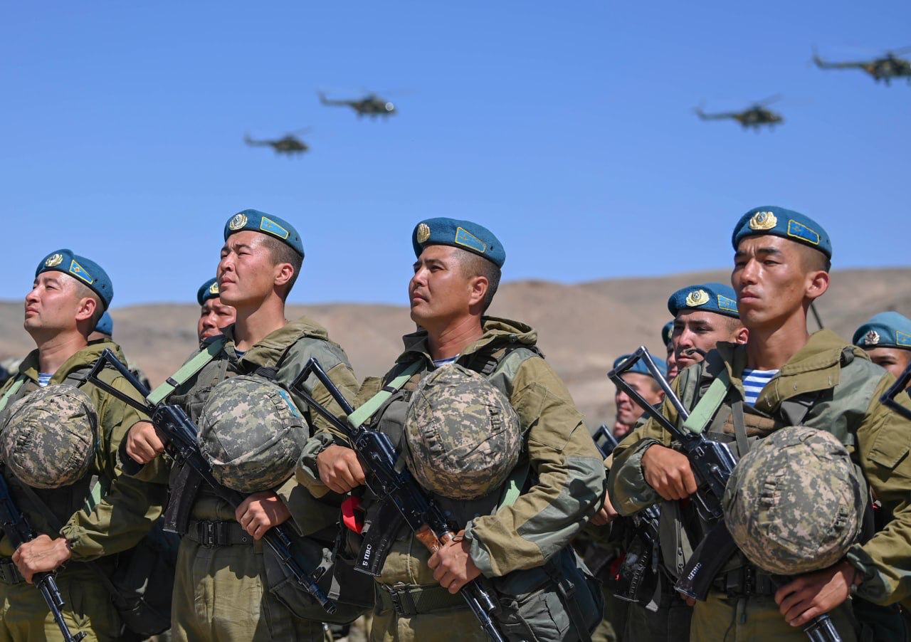 President Tokayev oversees Kazakhstan's military exercises, emphasizes defense preparedness